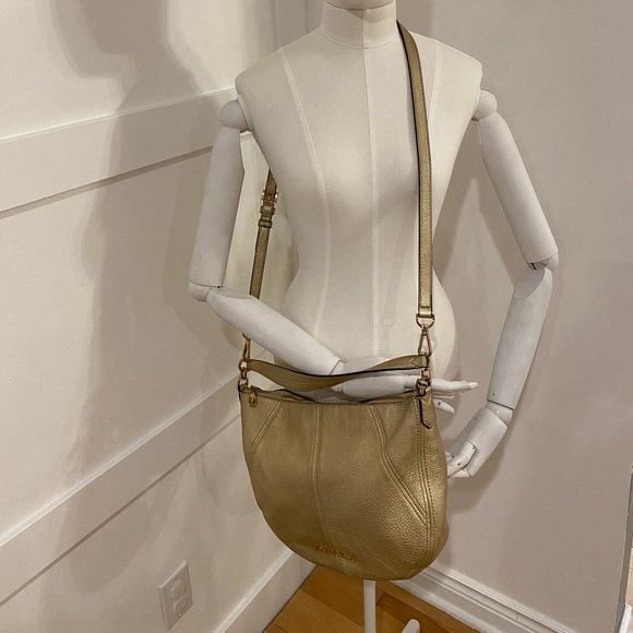 Beautiful gold Michael Kors bag with removable strap. - Picture 1 of 3